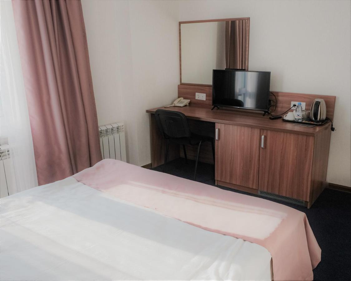 Boutique Hotel 1967 Aqsai Aksay Bagian luar foto